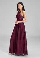 Abendkleid mit Stickerei und Chiffonrock