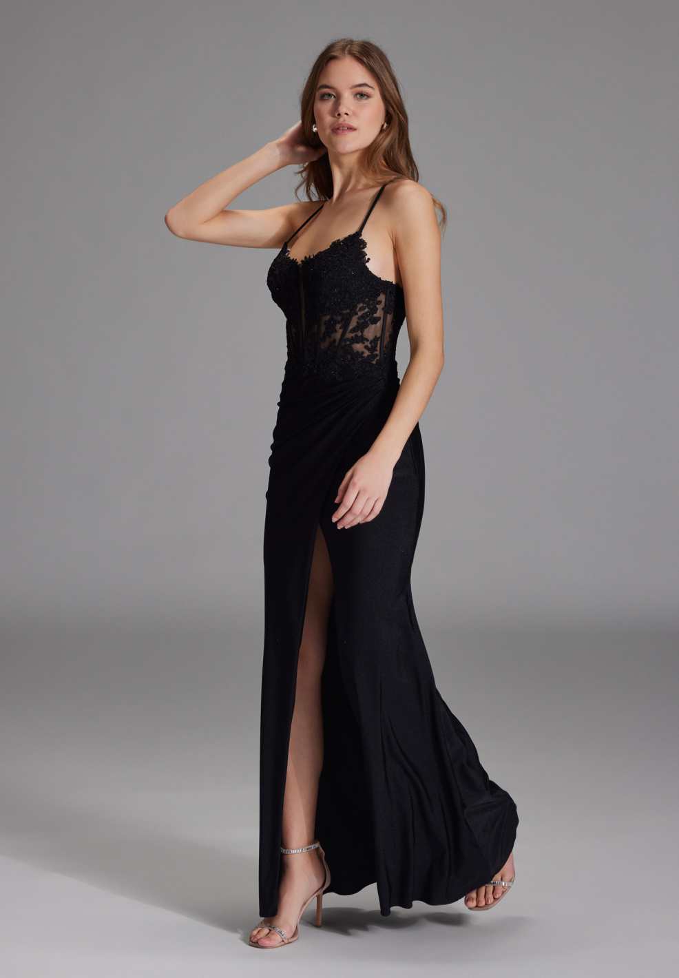 Bodycon Kleid mit Spitzenstickerei und Beinschlitz