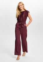 Jumpsuit aus Material-Mix