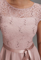 Cocktailkleid mit Spitzenoberteil und Chiffon Rock