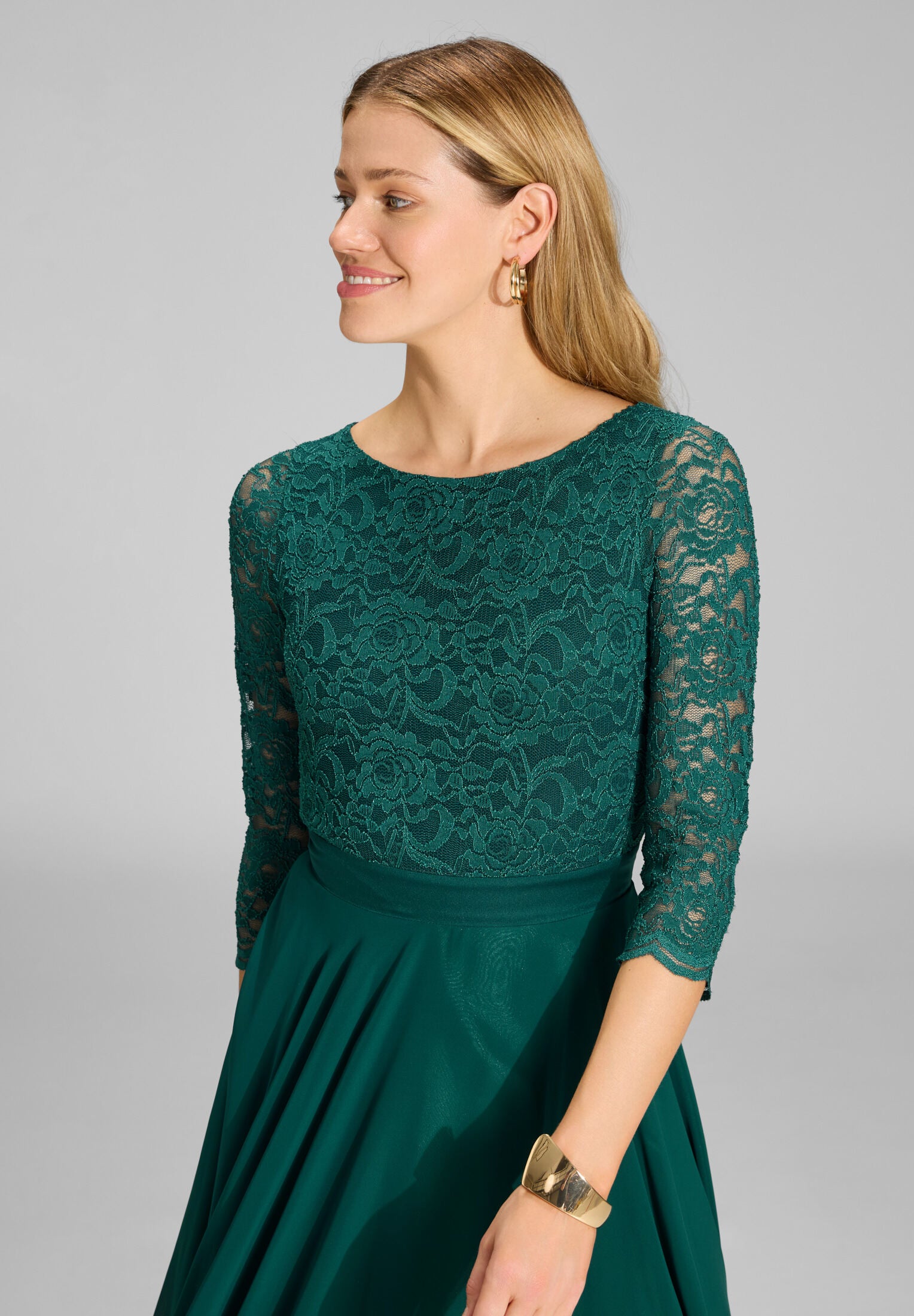 Abendkleid Midi mit Oberteil aus floraler Spitze und Chiffon Rock