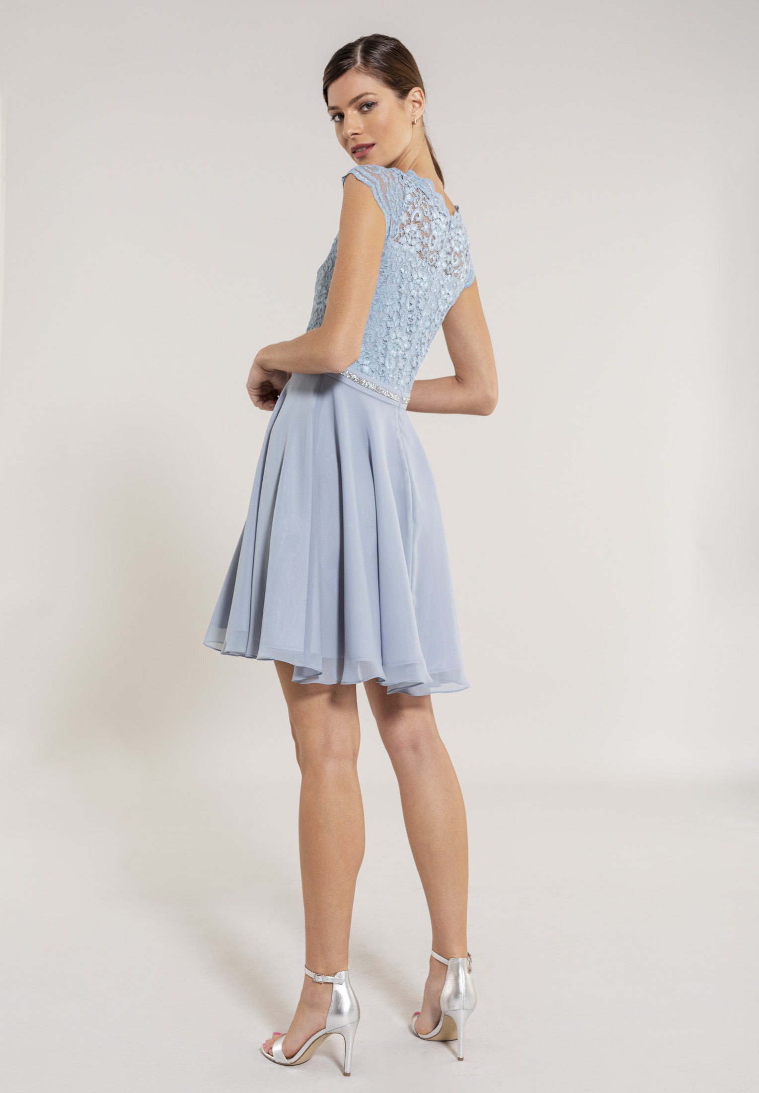 Cocktailkleid mit elastischem Spitzentop