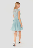 Cocktailkleid mit elastischem Spitzentop