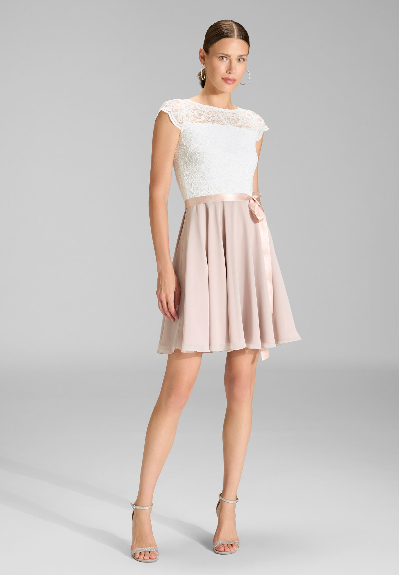 Zweifarbiges Cocktailkleid aus Spitze-Chiffon-Mix peach blush | ivory