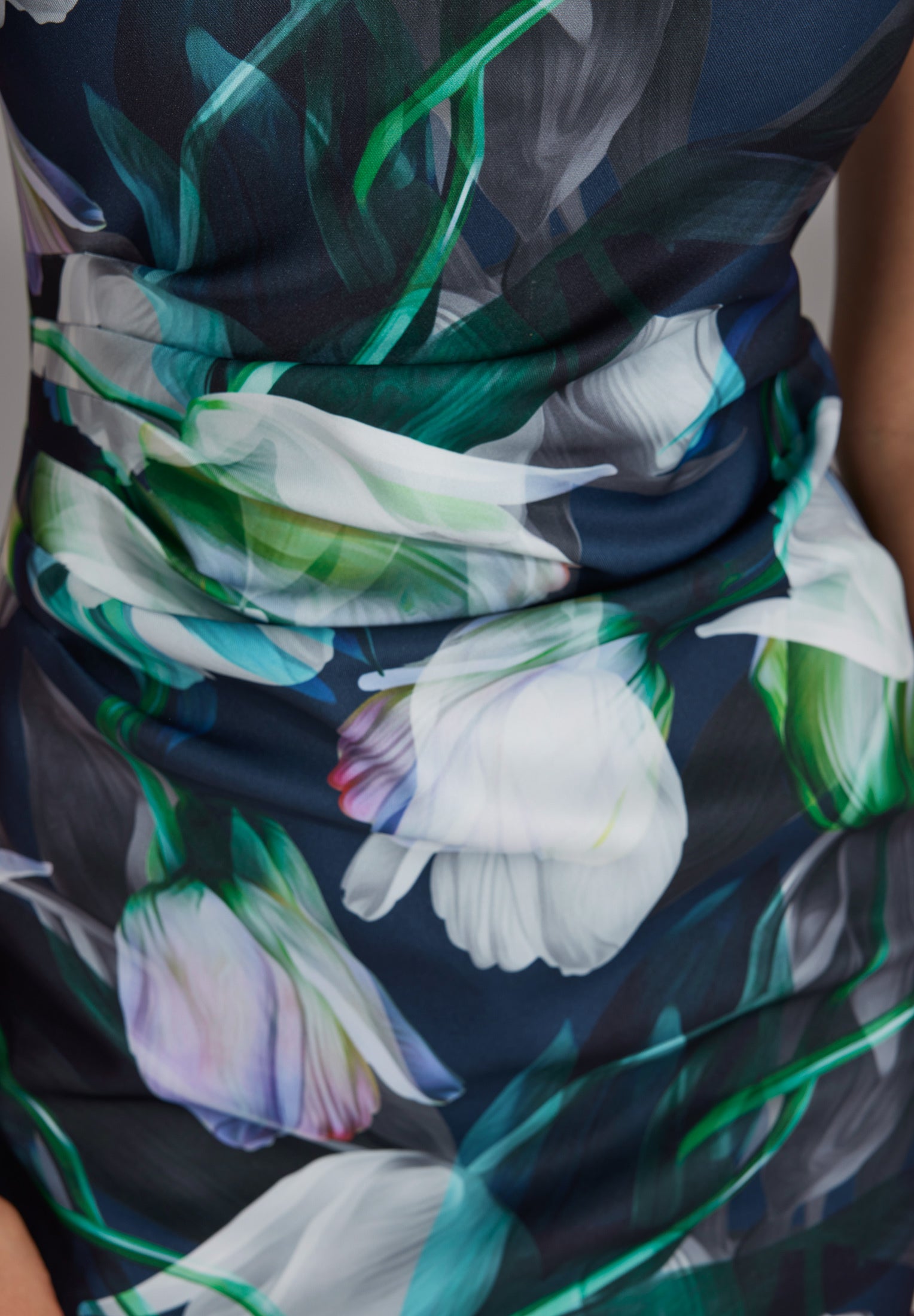 Cocktailkleid aus bedrucktem Scuba