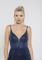 Abendkleid aus Materialmix