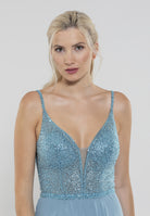 Abendkleid aus Materialmix