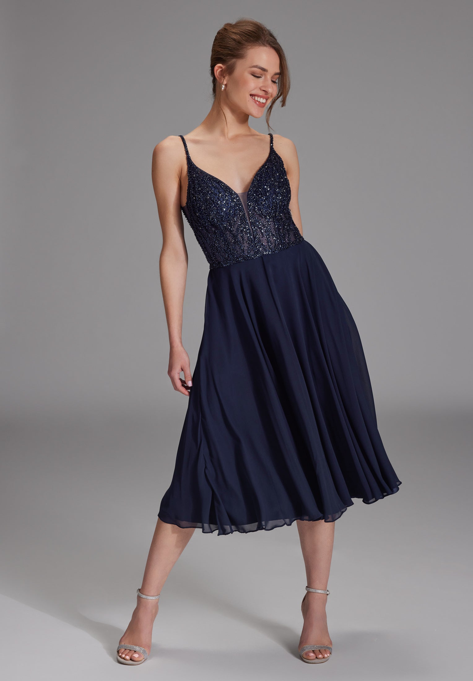 Cocktailkleid aus Materialmix