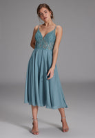Cocktailkleid aus Materialmix sea blue