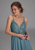 Cocktailkleid aus Materialmix