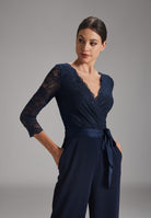 Jumpsuit mit 3/4 Arm aus feiner Spitze