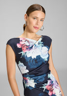 Cocktailkleid aus bedrucktem Scuba