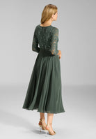 Cocktailkleid aus Material-Mix