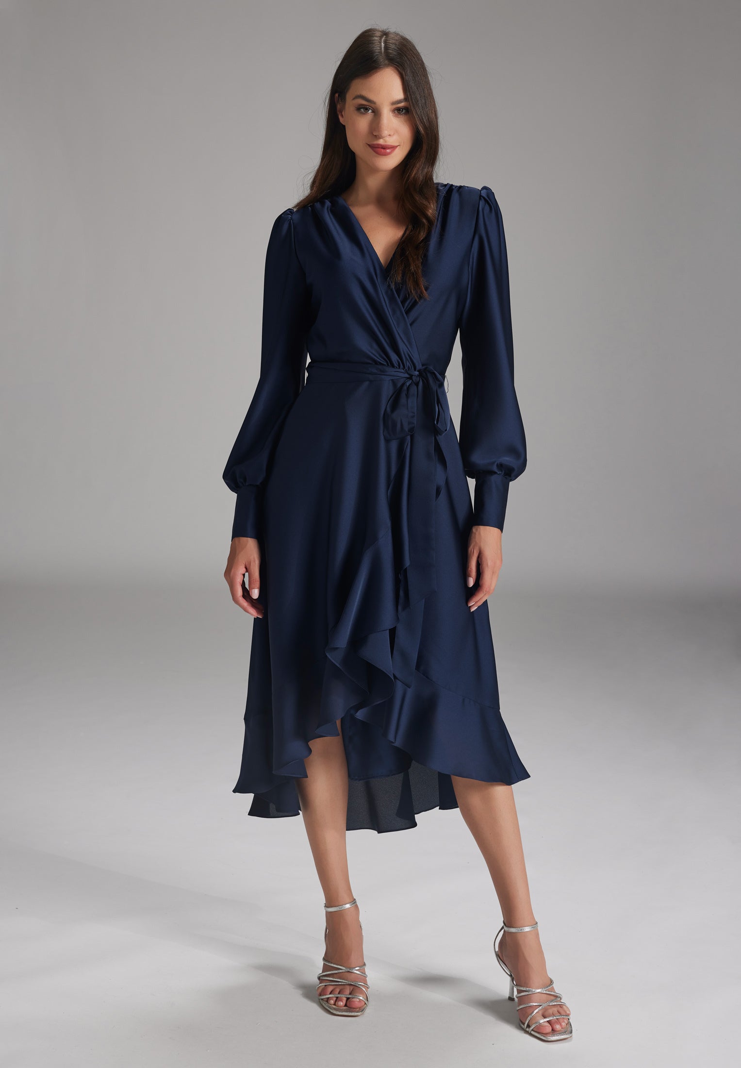 Vokuhila-Kleid mit blusigen Ärmeln navy