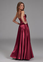 See-through-Corsagenkleid mit Ziersteinen