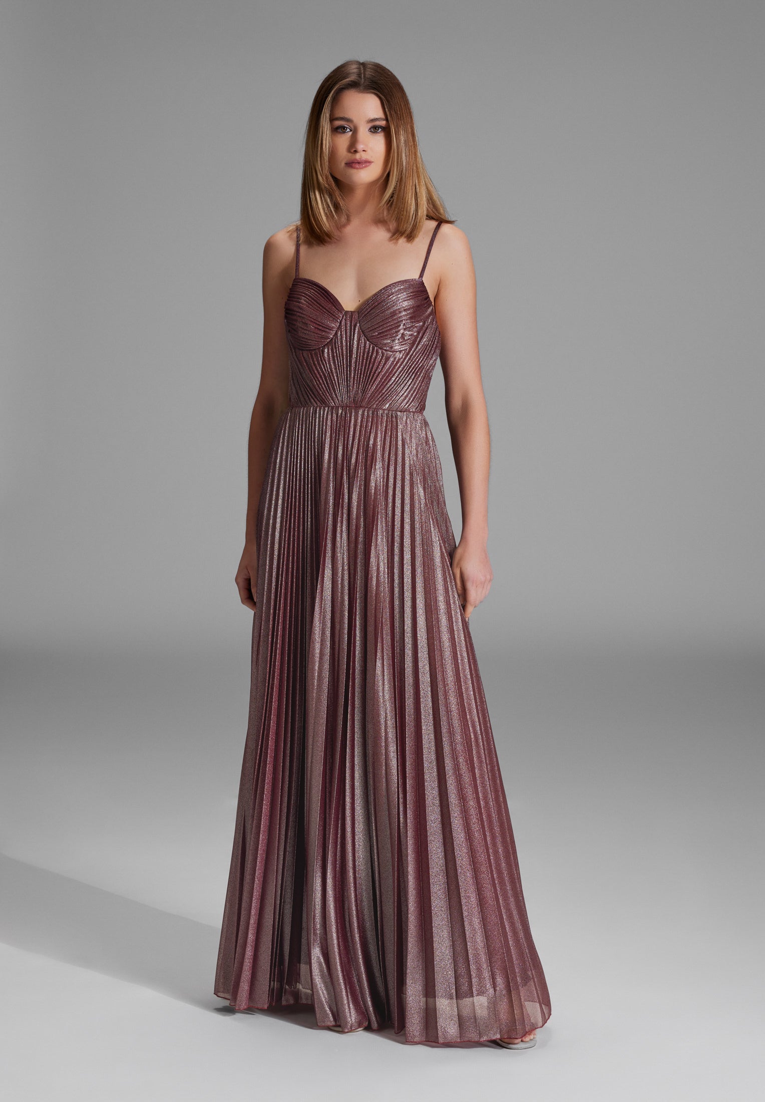 Schimmerndes Plisseekleid