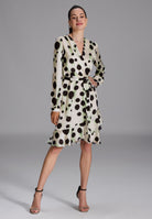 Cocktail Kleid mit Volant Saum aus Satin mit Tupfen Druck apple green | black