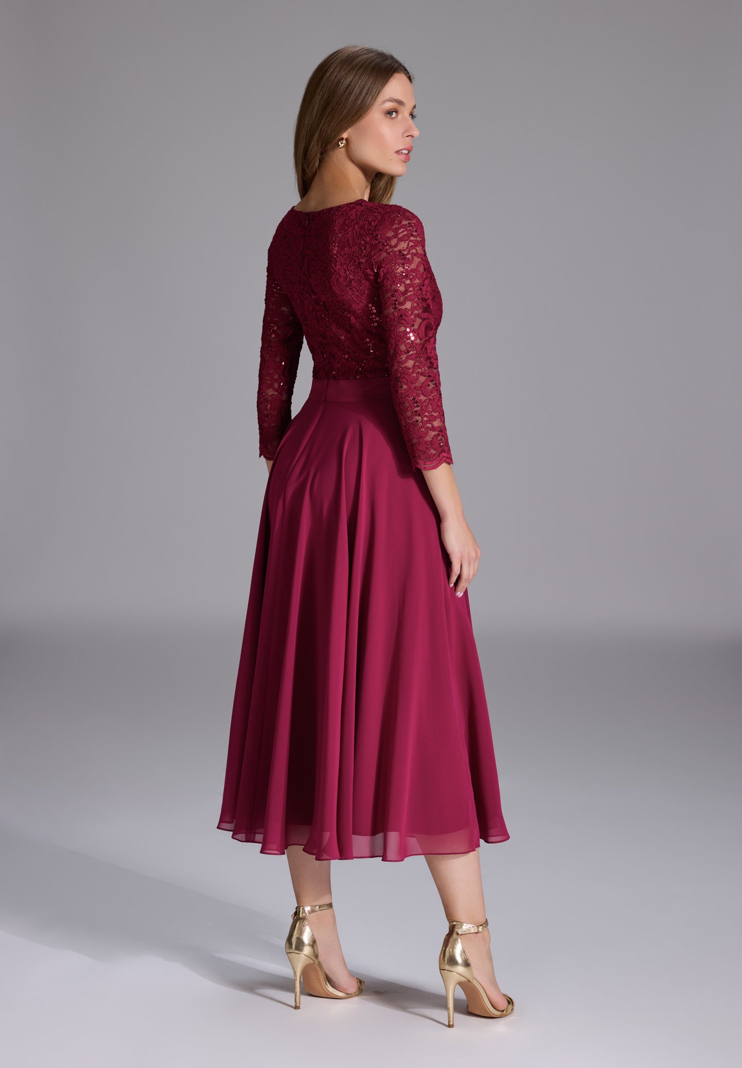 Cocktailkleid aus Material-Mix