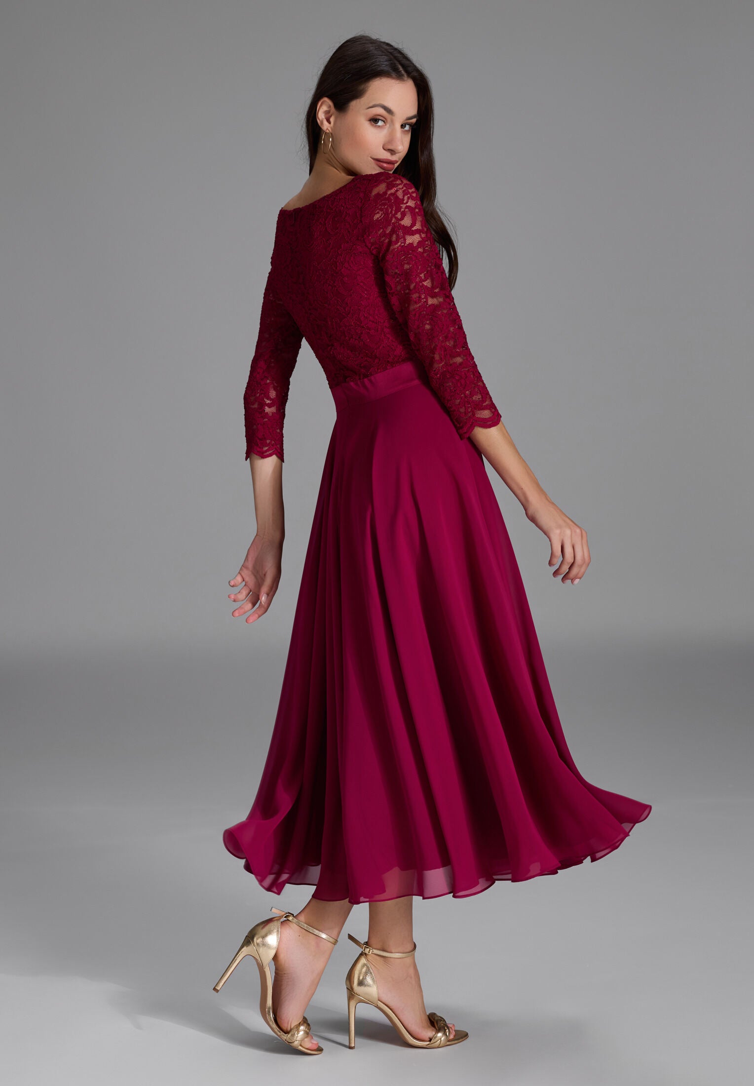 Abendkleid Midi mit Oberteil aus floraler Spitze und Chiffon Rock