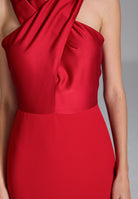 Midi Kleid mit gekreuzten Trägern aus Material-Mix