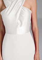 Midi Kleid mit gekreuzten Trägern aus Material-Mix