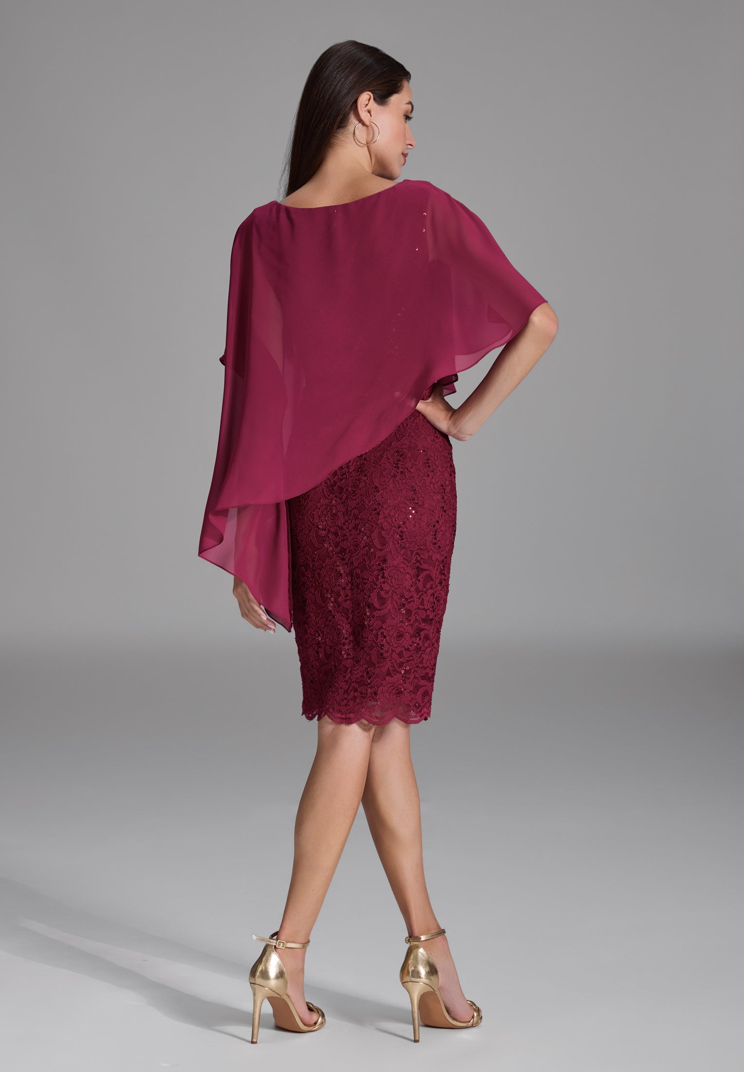 Cocktailkleid mit Überwurf