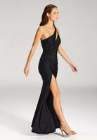 One-Shoulder-Kleid mit Cut-Out und Beinschlitz