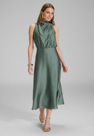 Midi Kleid aus nachhaltigem Satin mit Drapierung am Kragen deep slate