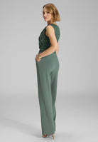 Jumpsuit aus Material-Mix mit Drapierung