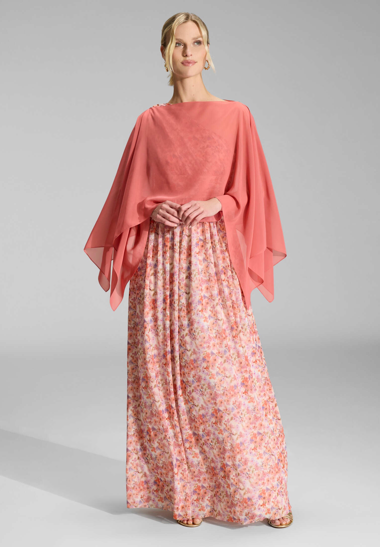 Schlupf-Stola aus Chiffon mit Ärmelschlitzen terracotta