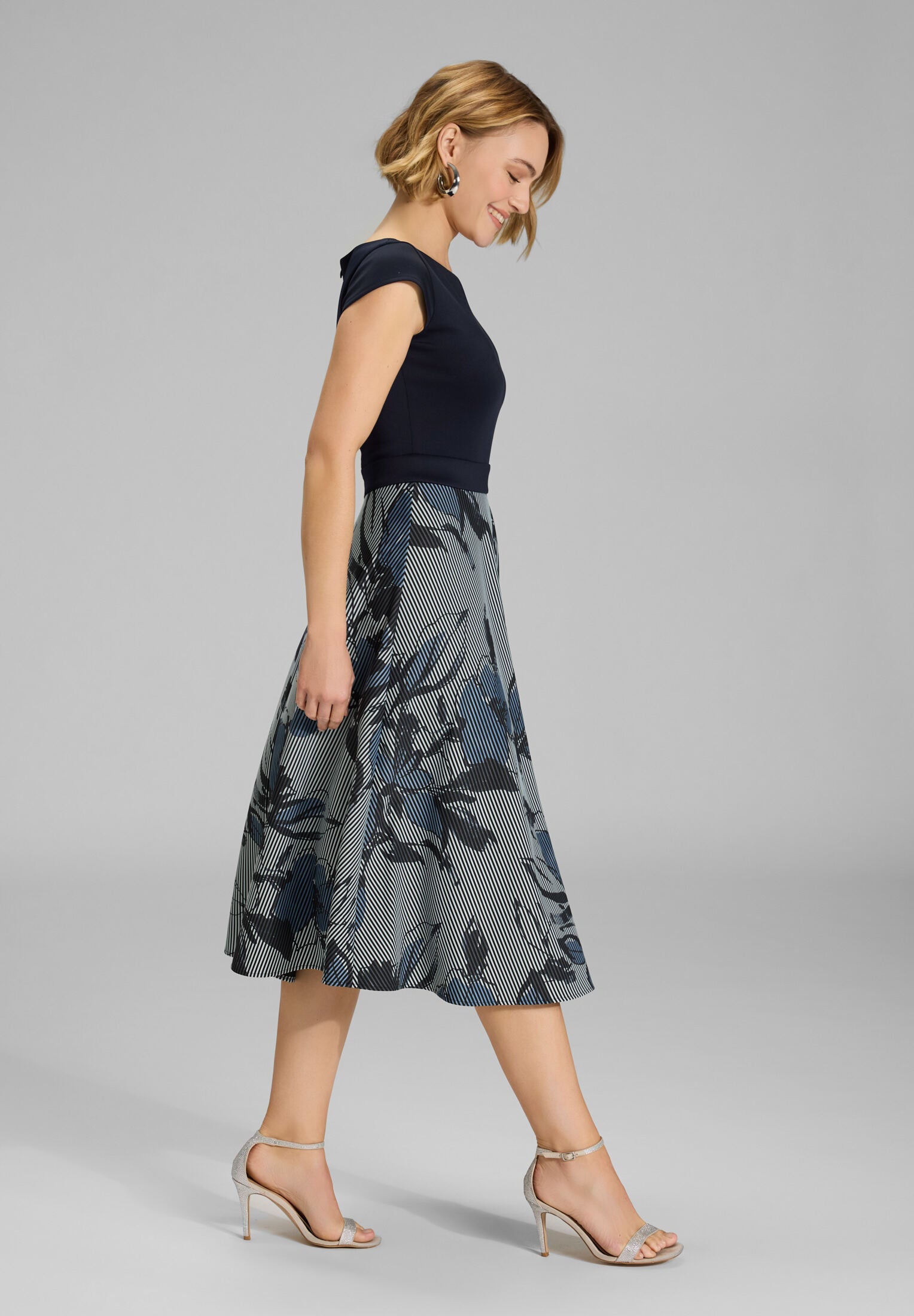 Midi Kleid aus bedrucktem Ottoman mit Scuba Oberteil