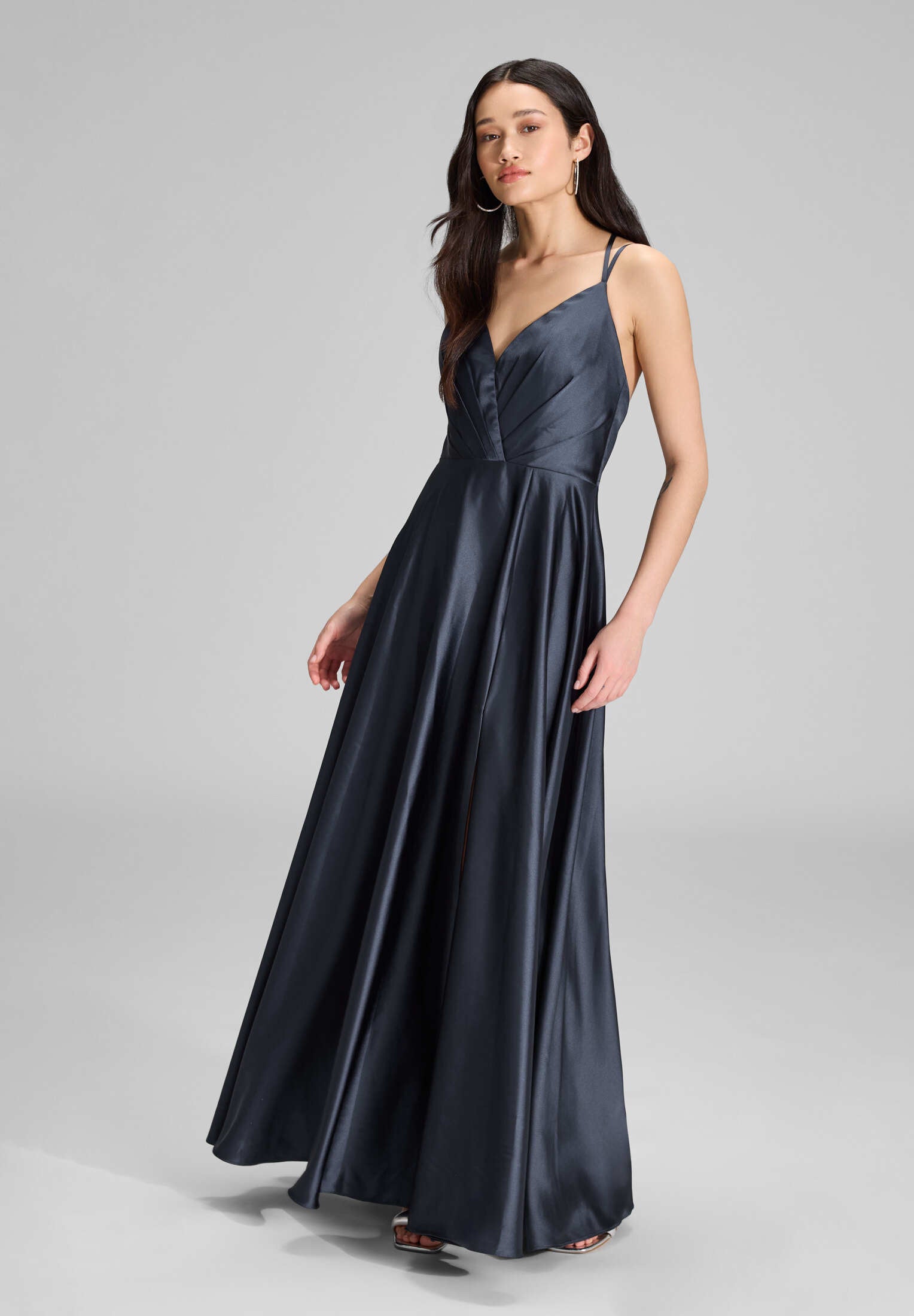 Satinkleid mit Beinschlitz navy