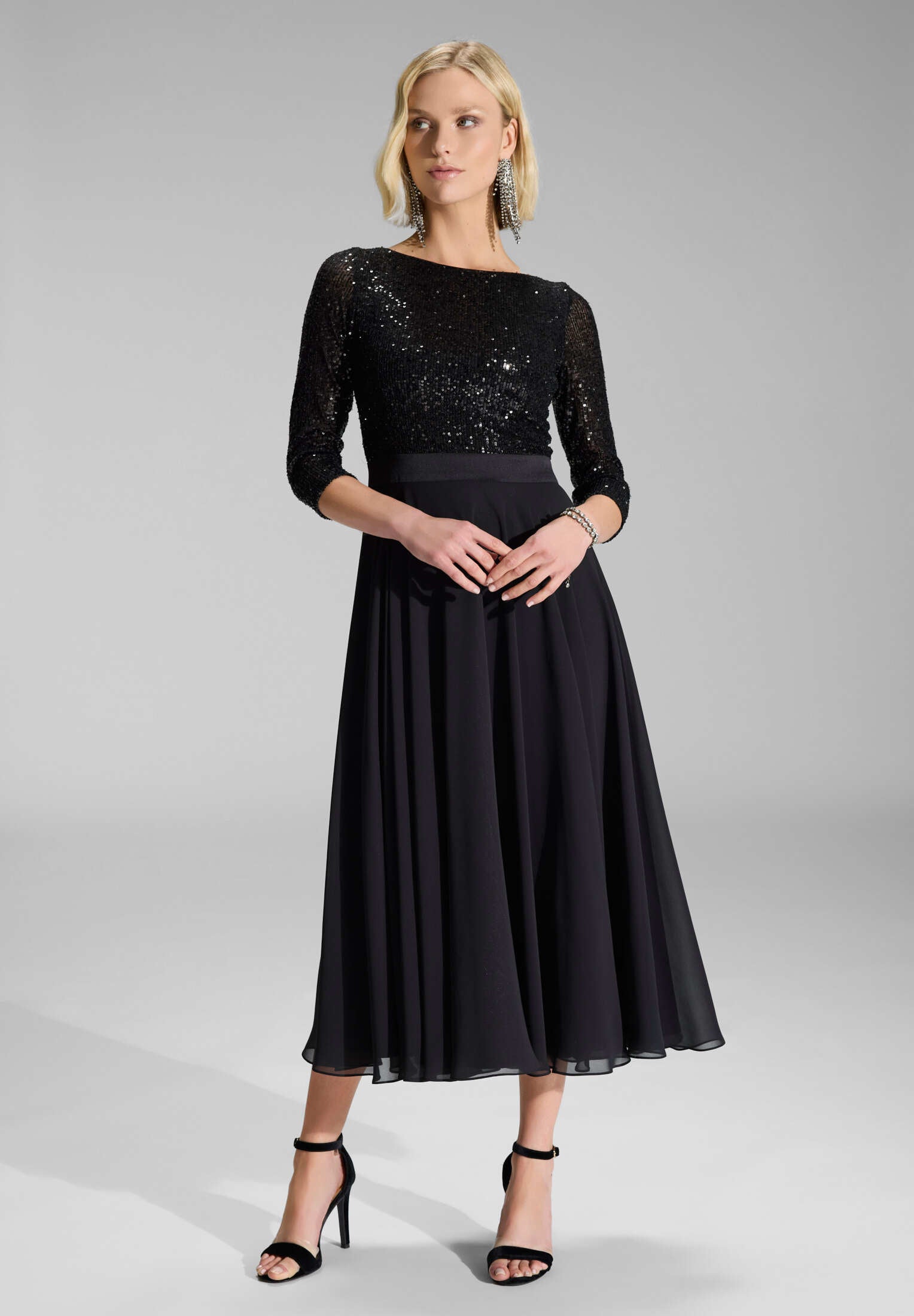 Cocktailkleid in Midi Länge mit Top aus elastischer Paillette und Tellerrock in Chiffon black