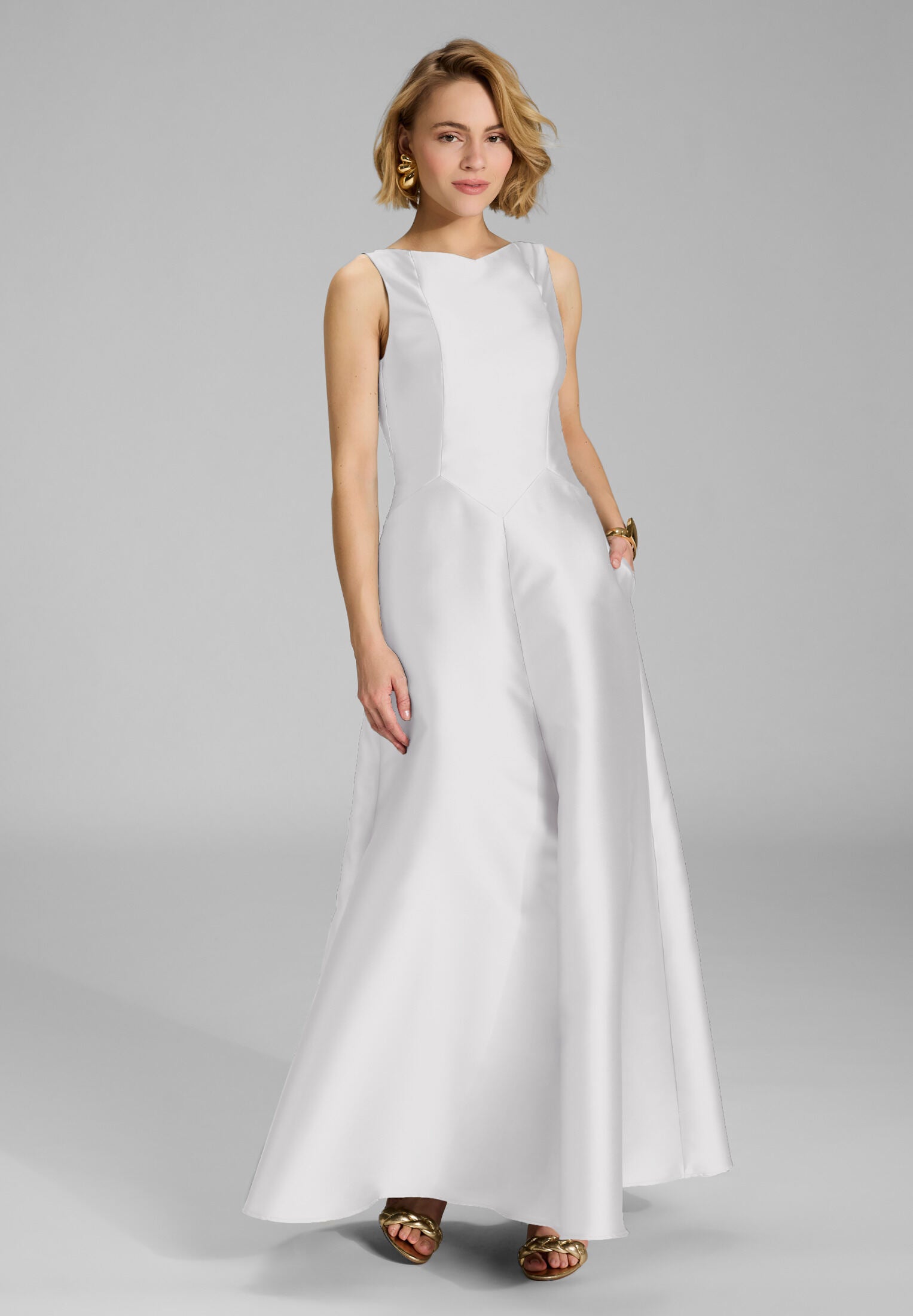 Robenartiges Abendkleid mit Eingrifftaschen ivory