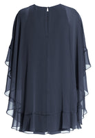 Kurzes Cape-Kleid aus Crinkle Chiffon mit Volants
