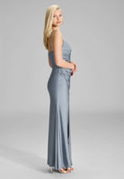 Figurbetontes Jerseykleid mit feinen Raffungen