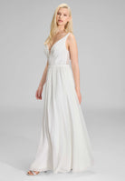 Abendkleid mit Chiffonrock und Stickerei