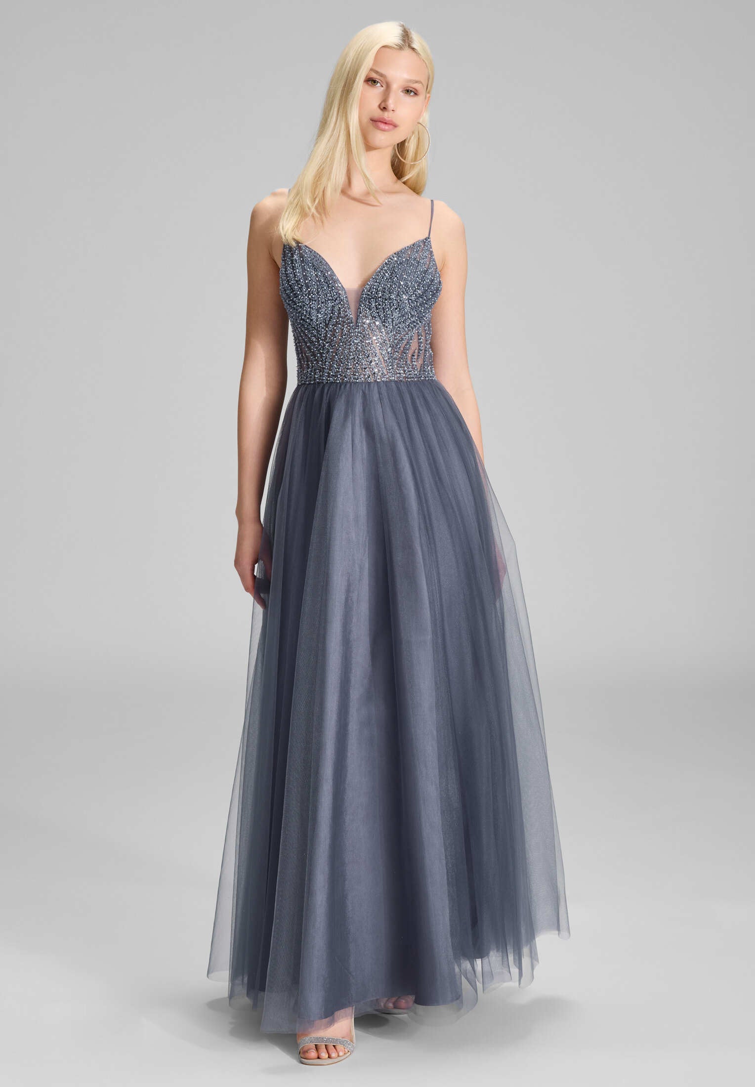 Ausgestelltes Tüllkleid mit tonaler Stickerei purple starlight