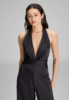 Neckholder Jumpsuit aus Satin