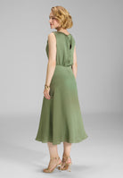 Cocktailkleid aus gehämmertem Satin mit Wasserfall Ausschnitt