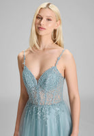 Ballkleid mit Stickerei