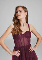 Tüllrobe mit Schimmereffekt