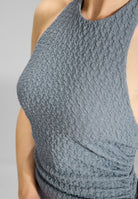 Figurbetontes Abendkleid aus Jersey Cloque