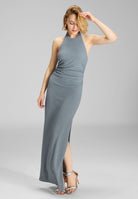 Figurbetontes Abendkleid aus Jersey Cloque ice blue