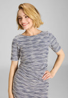 Etuikleid aus elastischem Bouclé mit Halbarm