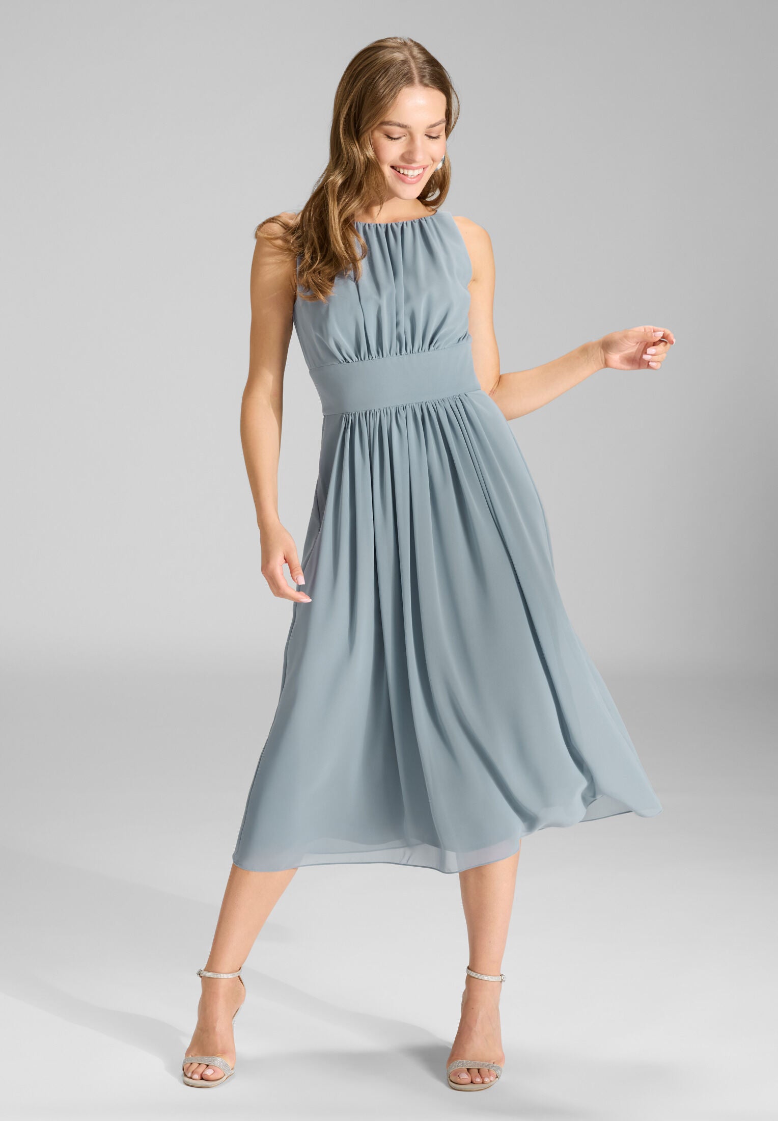 Chiffonkleid mit Taillenpasse ice blue
