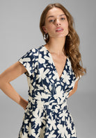 Midi Kleid aus bedrucktem Scuba