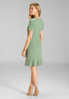 Cocktailkleid aus Crepe Jersey mit Volant am Saum